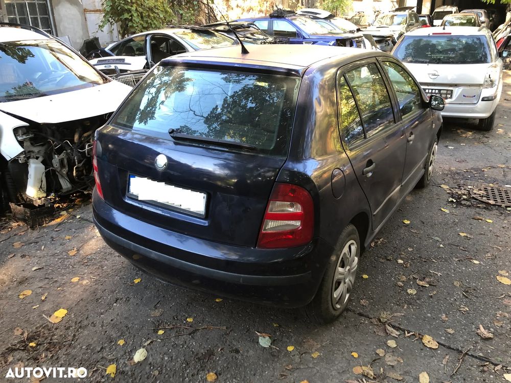 Dezmembrez Skoda Fabia 1 non facelift albastru 2003 1,2 benzina AWY 40KW - 3