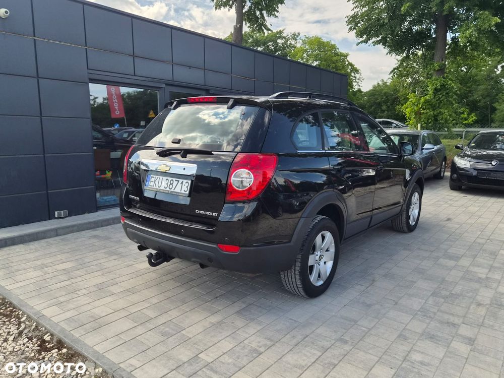 Chevrolet Captiva 2.4 4WD 7 Sitzer LT - 3