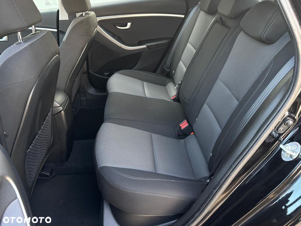 Hyundai i30 1.6 GDI Premium - 18