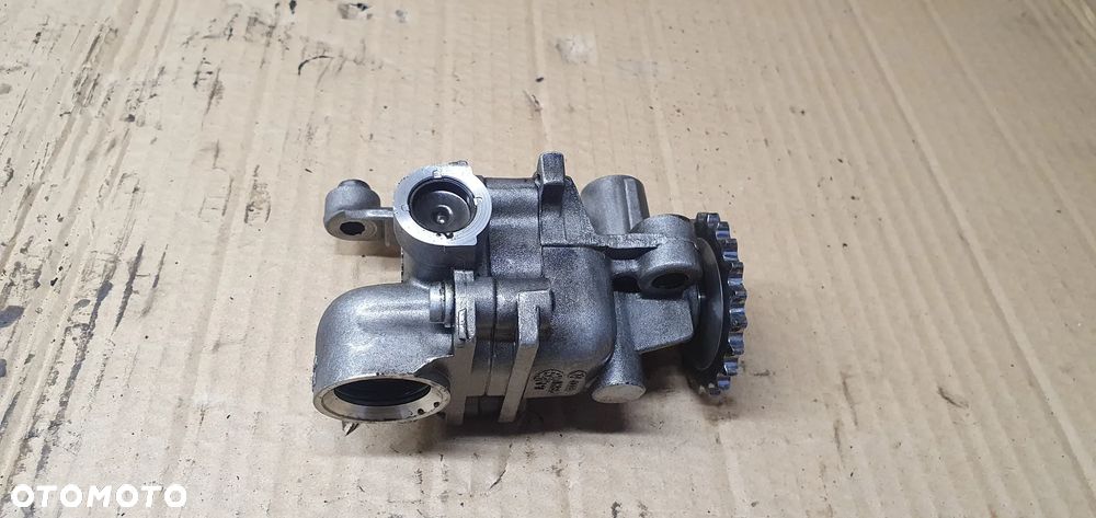 Pompa oleju olejowa Skoda Roomster 1.4 TDI 045115109A R045115109A - 2