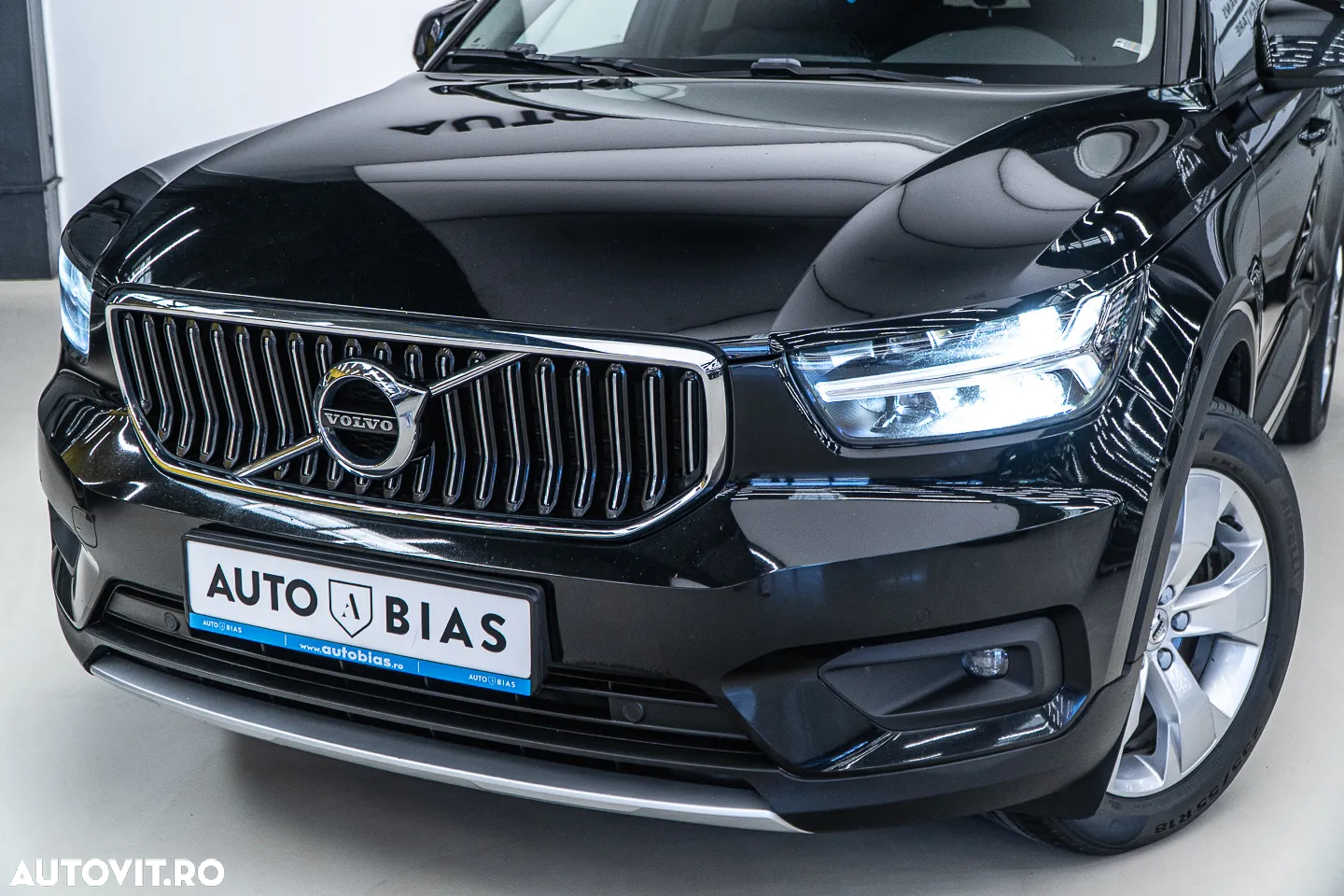 Volvo XC 40 T4 AWD Geartronic Inscription - 11