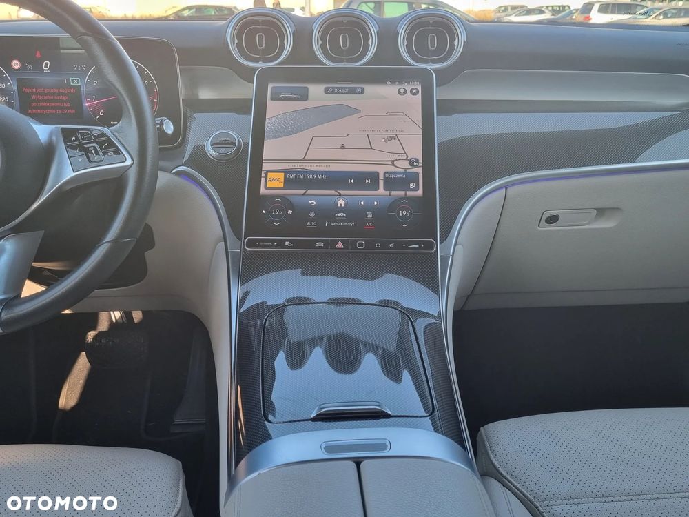 Mercedes-Benz GLC ver-200-4--matic - 24