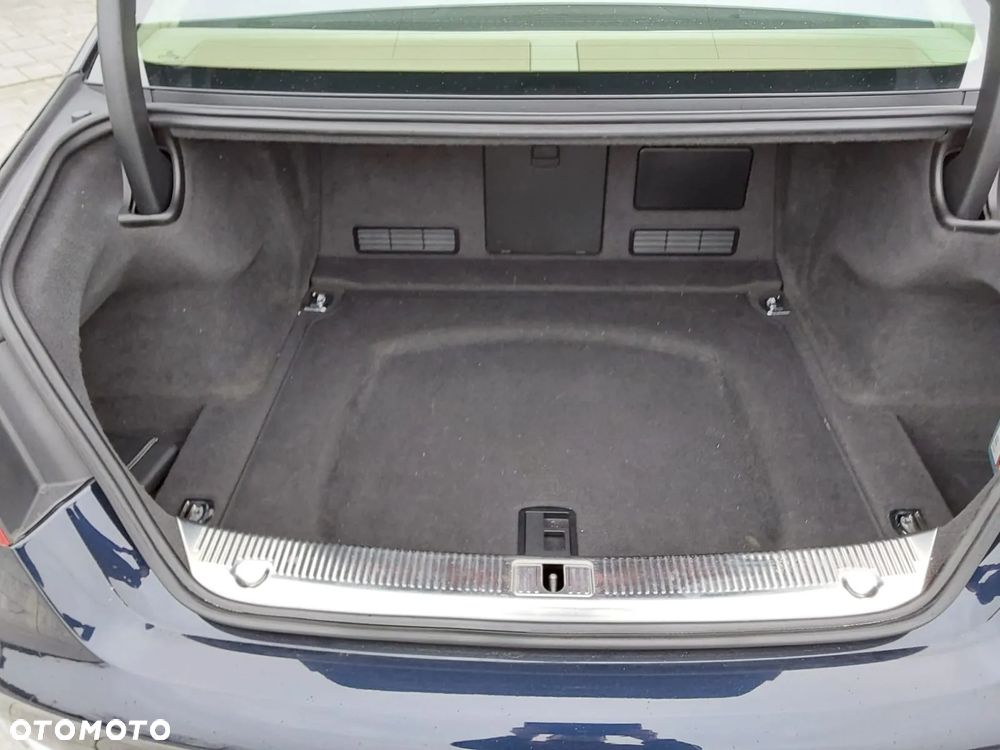 Audi A8 4.2 FSI Quattro - 20