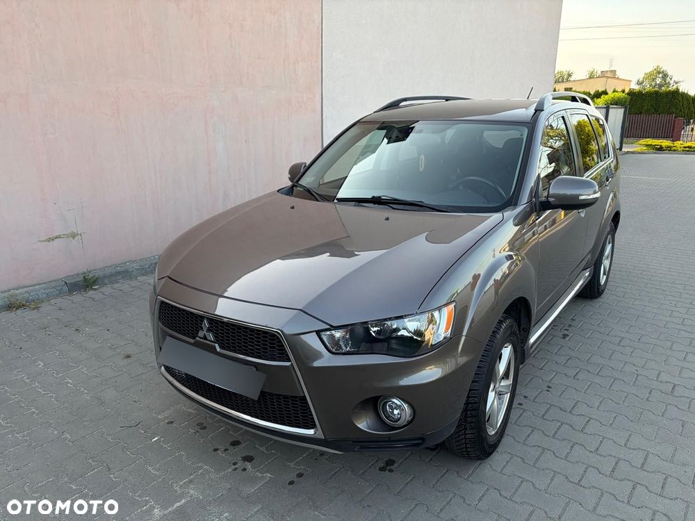 Mitsubishi Outlander 2.0 Intense 2WD EU5 - 1