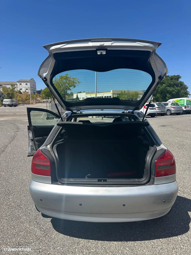 Audi A3 1.6 - 7