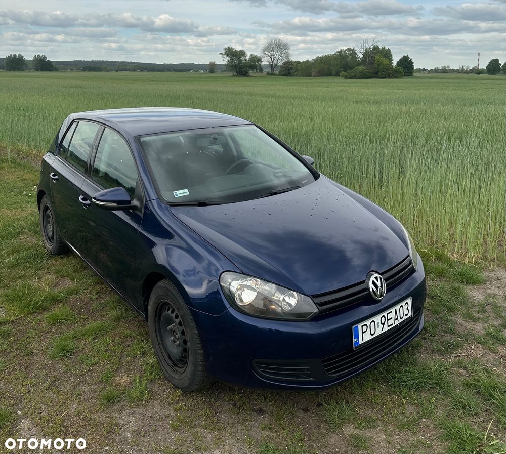 Volkswagen Golf - 1