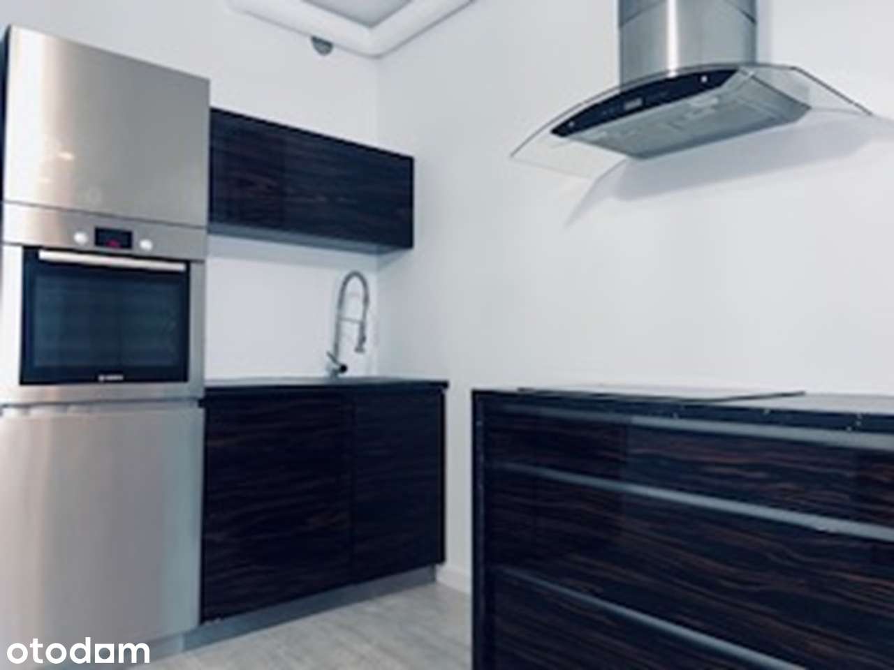 Apartament przy Arkadii: 3 pokoje, bio-kominek, 2 tarasy, nowe wnętrze