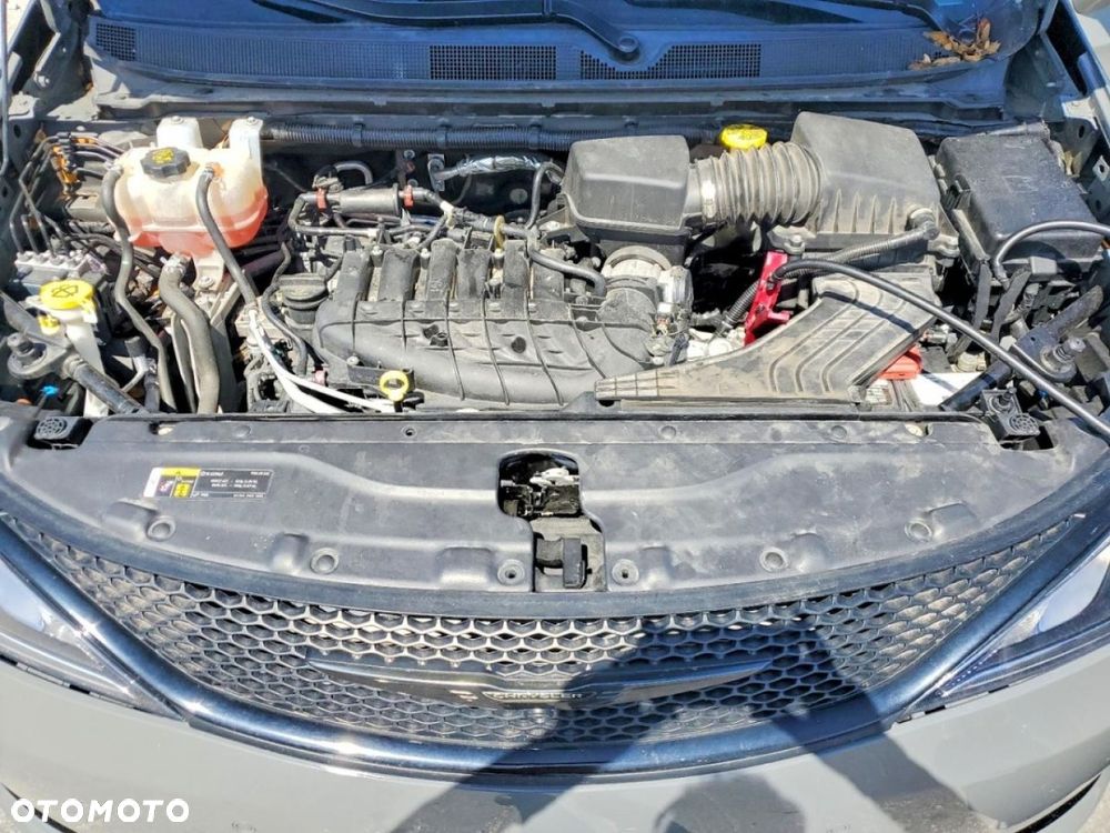 Chrysler Pacifica - 7