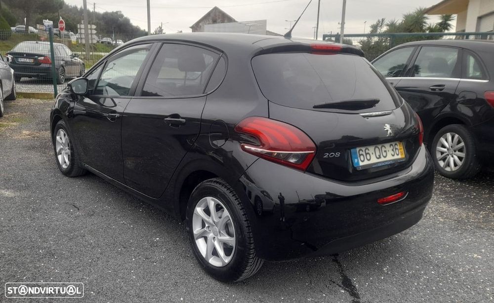 Peugeot 208 1.2 PureTech Style - 4