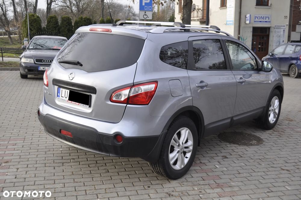 Nissan Qashqai+2 - 5