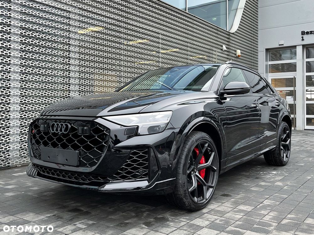 Audi RS Q8 - 10