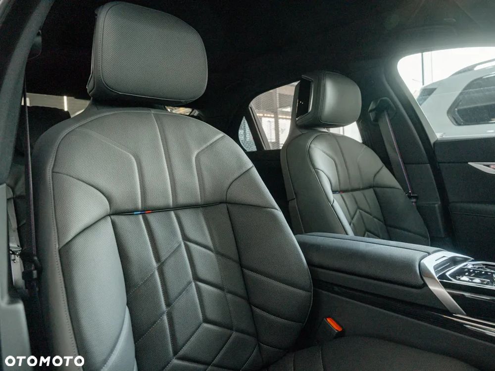 BMW Seria 7 - 12