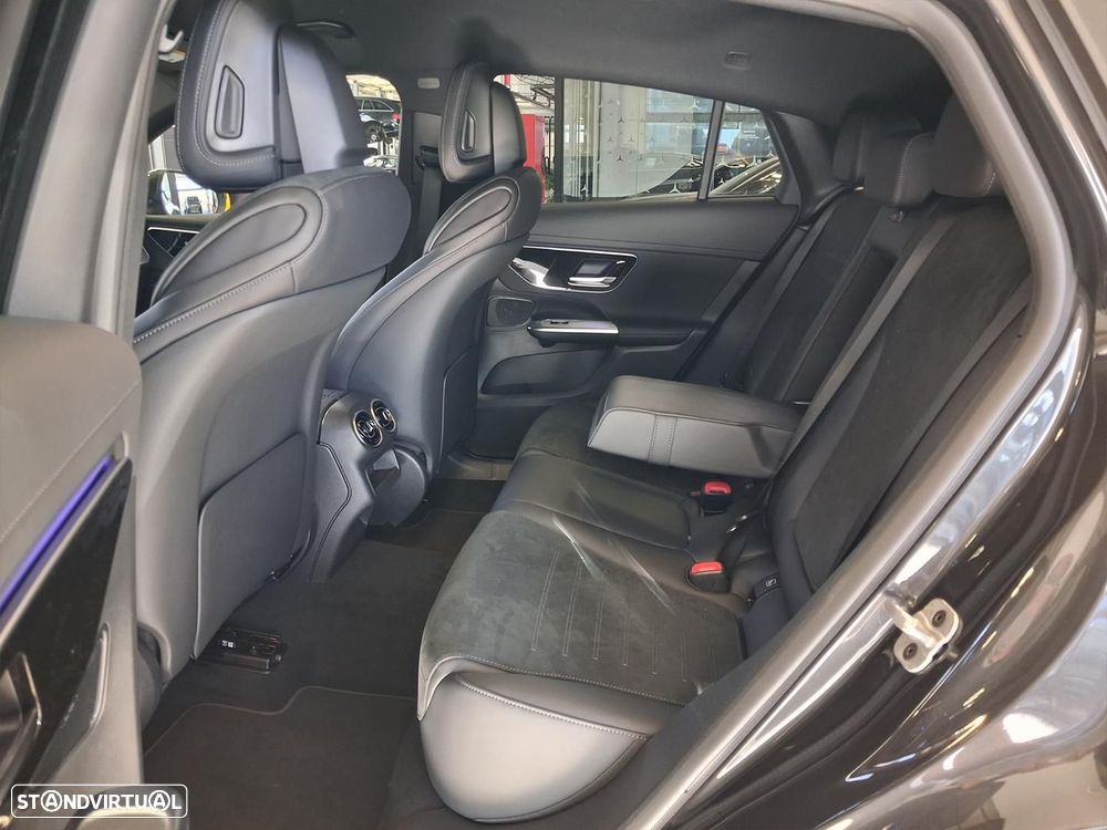 Mercedes-Benz GLC 300 e Coupe 4Matic - 12