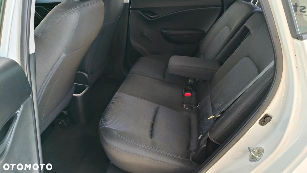 Hyundai ix20 1.6 Trend - 20