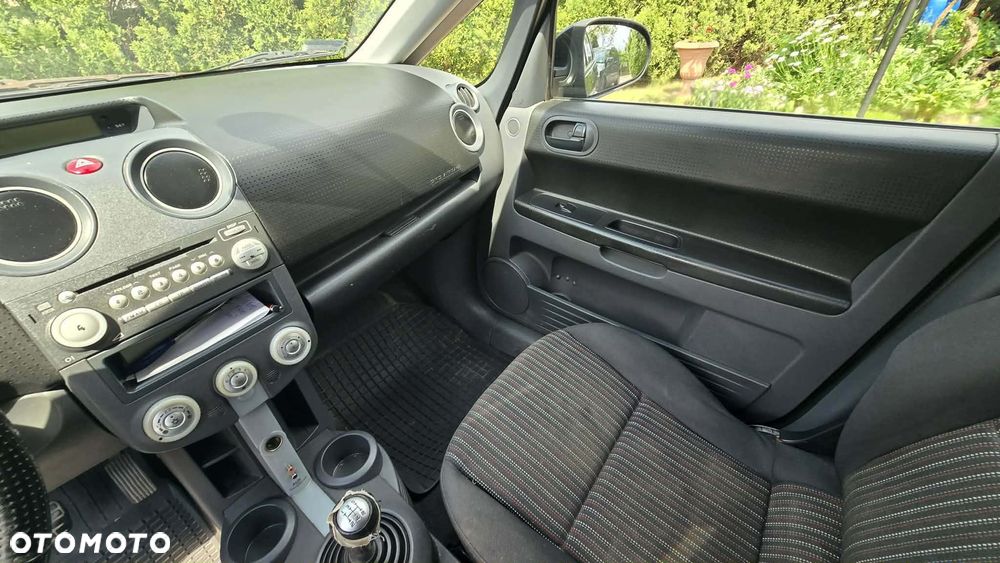 Mitsubishi Colt 1.1 - 4