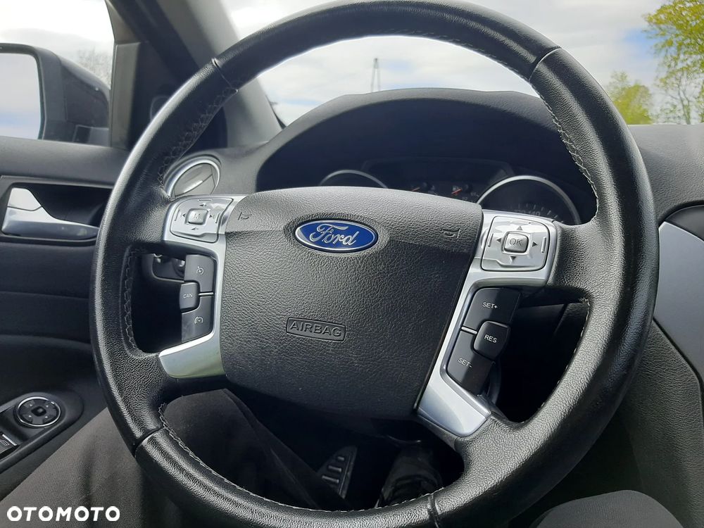Ford Mondeo 1.6 TDCi Titanium - 24