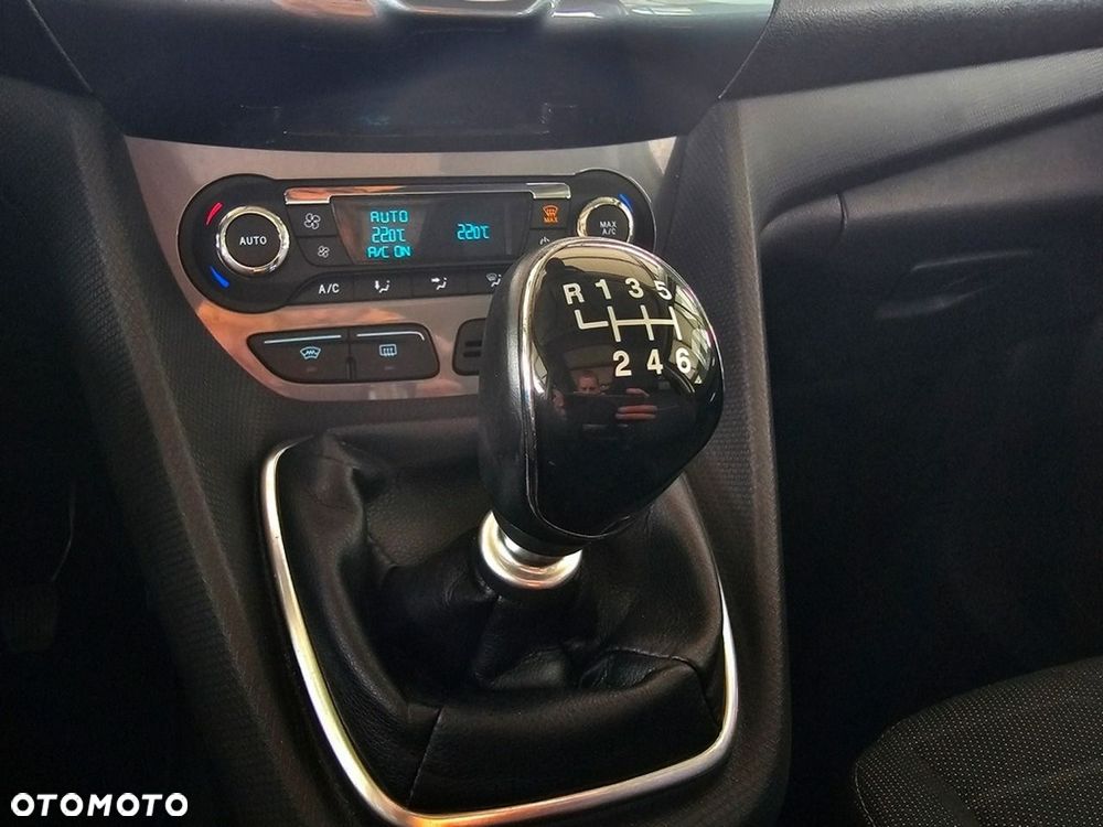 Ford Tourneo Connect - 25