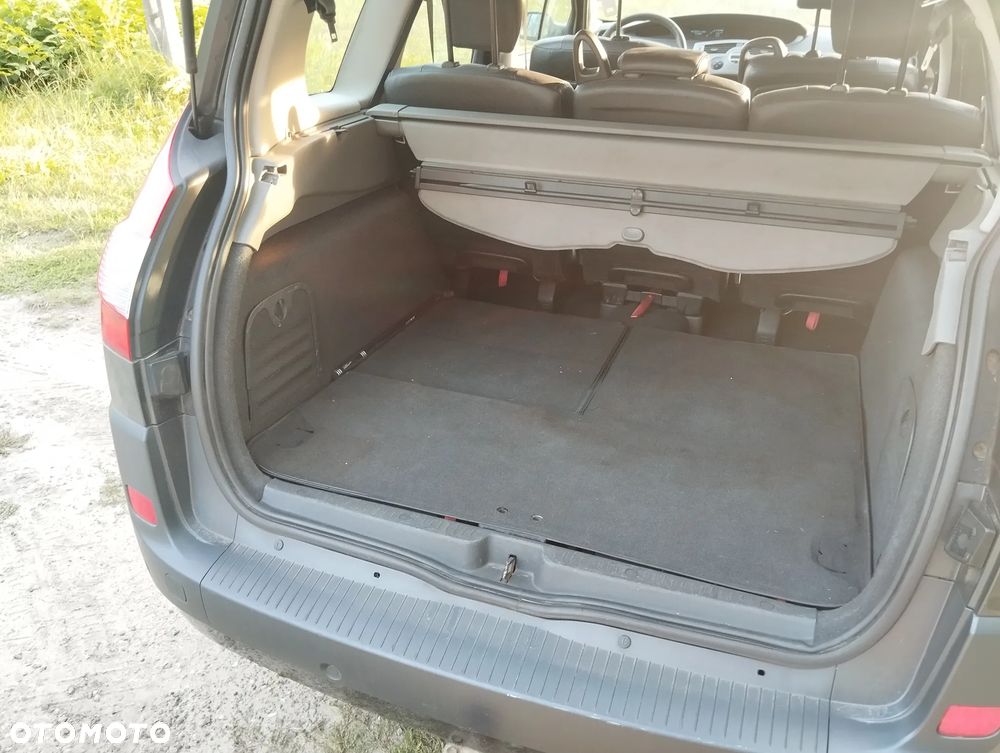 Renault Scenic 2.0 16V Privilege - 10