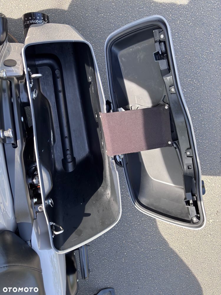 Harley-Davidson FLHS Electra Glide - 22