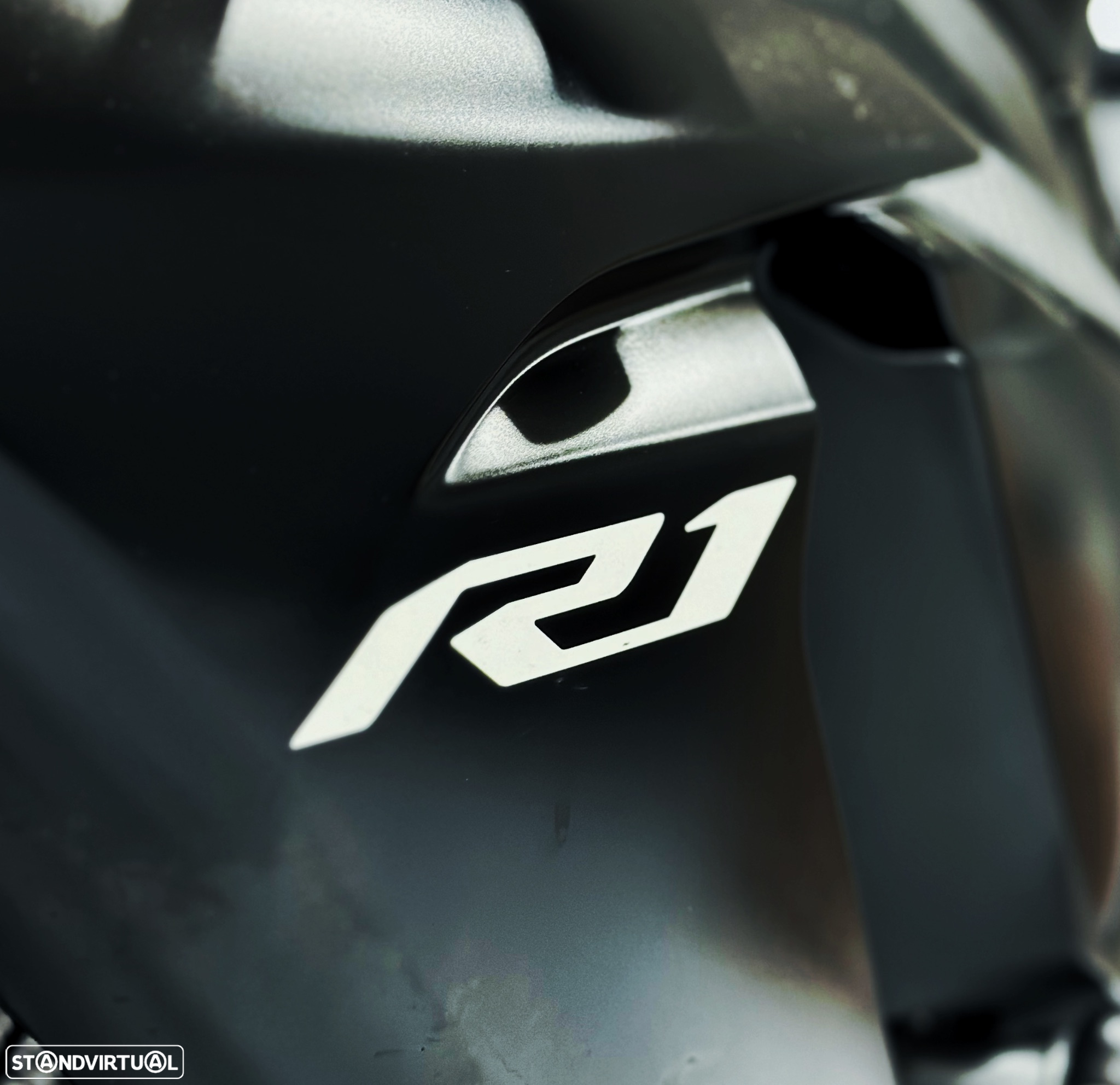 Yamaha YZF R1 - 15
