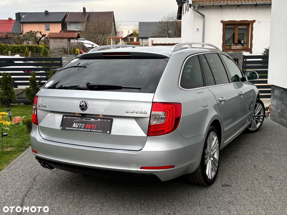 Skoda Superb 2.0 TDI Green tec DSG Elegance - 20