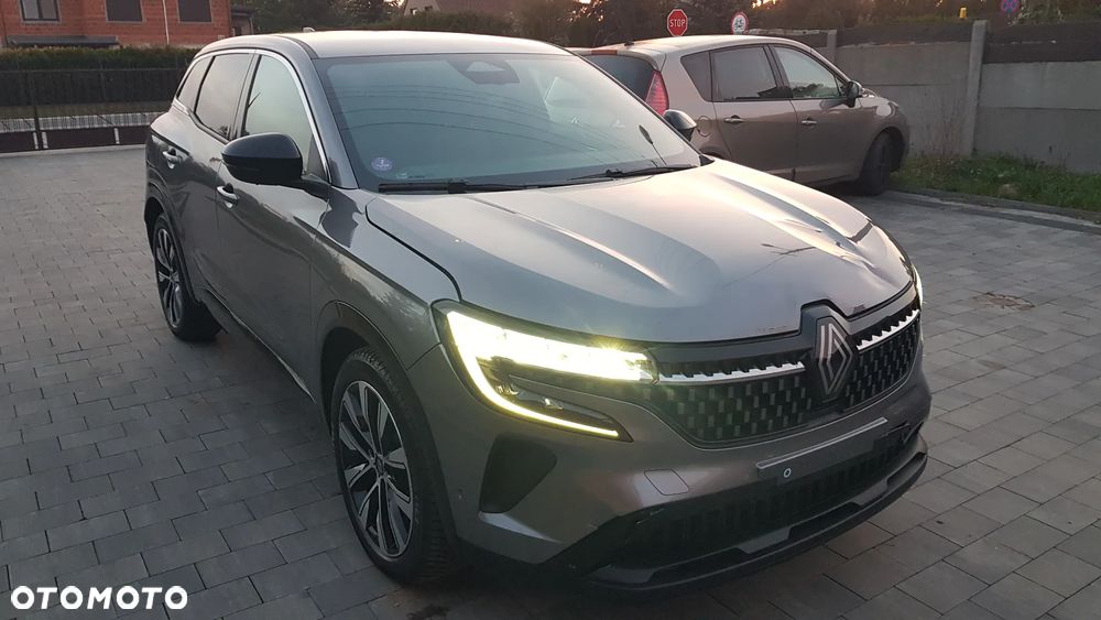 Renault Austral E-Tech Full 200 Iconic - 9