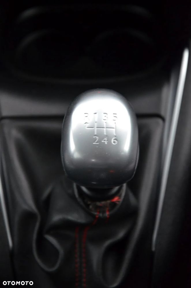 Peugeot 208 165 THP Stop & Start Allure - 24