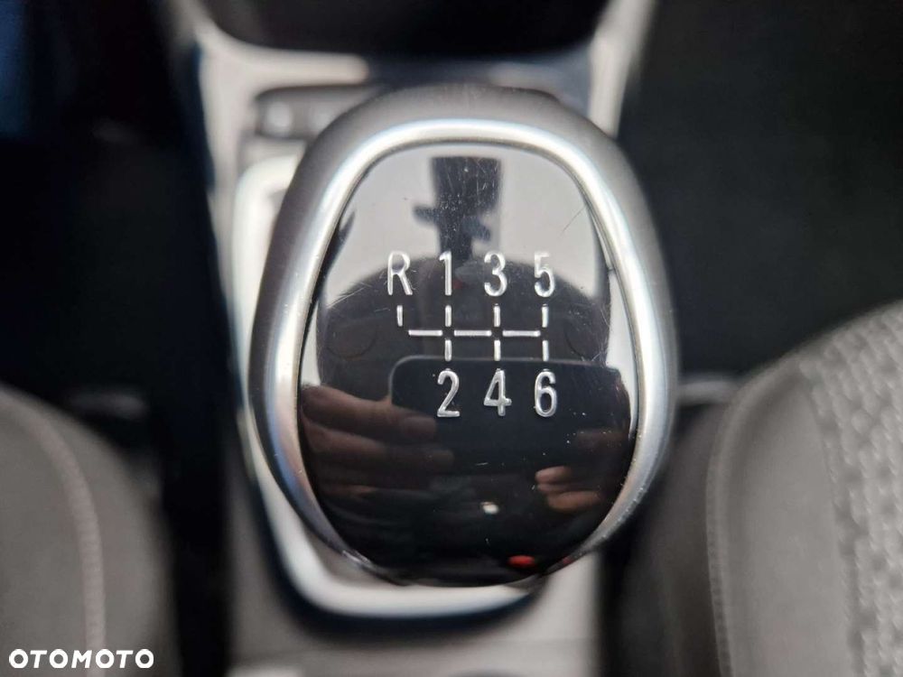 Opel Crossland X - 16