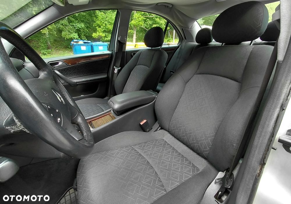 Mercedes-Benz Klasa C 220 CDI Elegance - 7