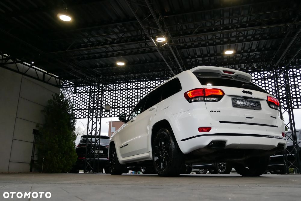 Jeep Grand Cherokee - 39