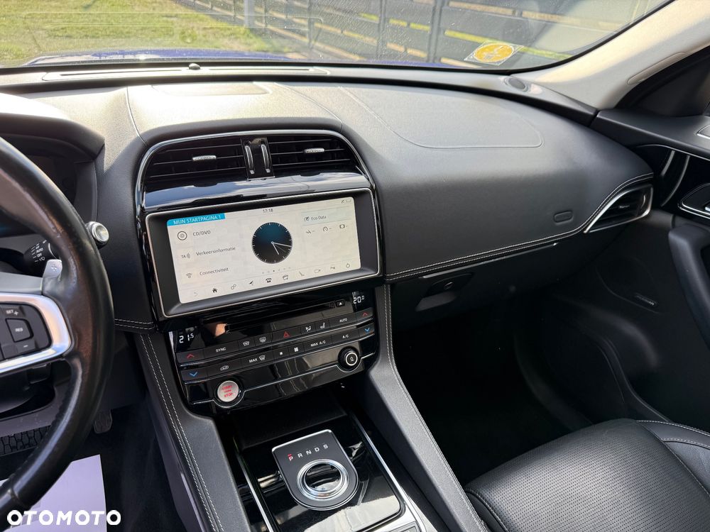 Jaguar F-Pace 20d AWD R-Sport - 19