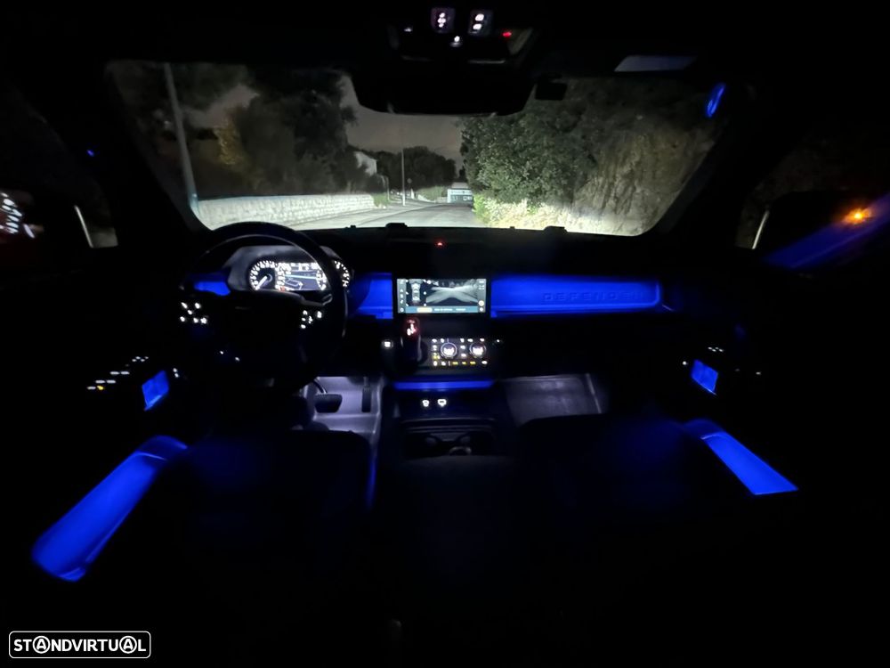 Land Rover Defender 3.0 D250 110 AWD X-Dynamic SE - 52