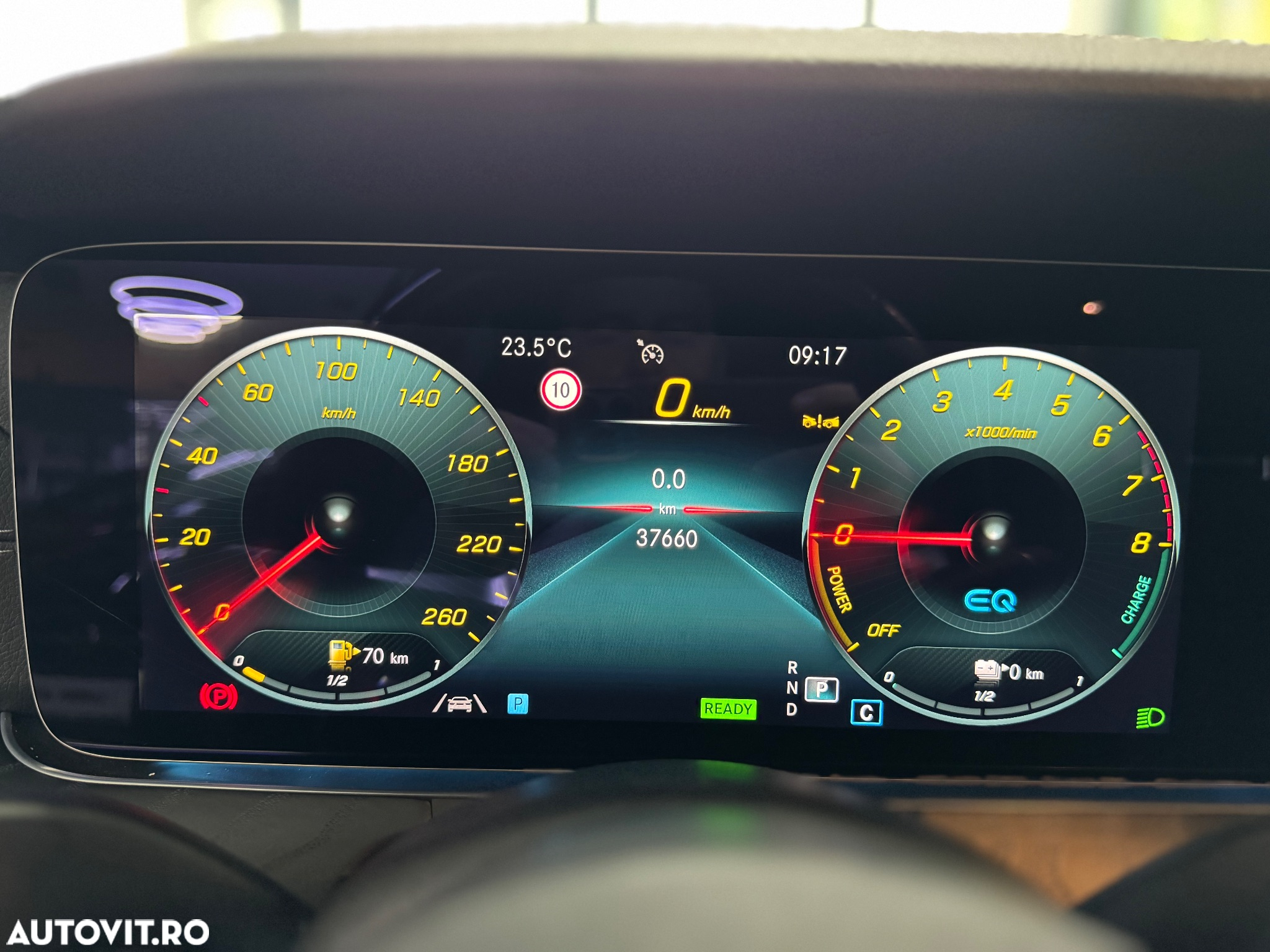 Mercedes-Benz E 300 4Matic 9G-TRONIC AMG Line - 6
