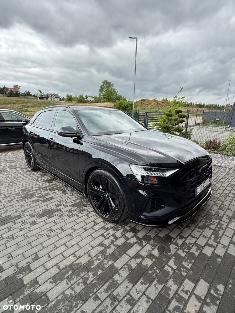 Audi Q8 SUV TFSI quattro 250 kW tiptronic S line business - 1