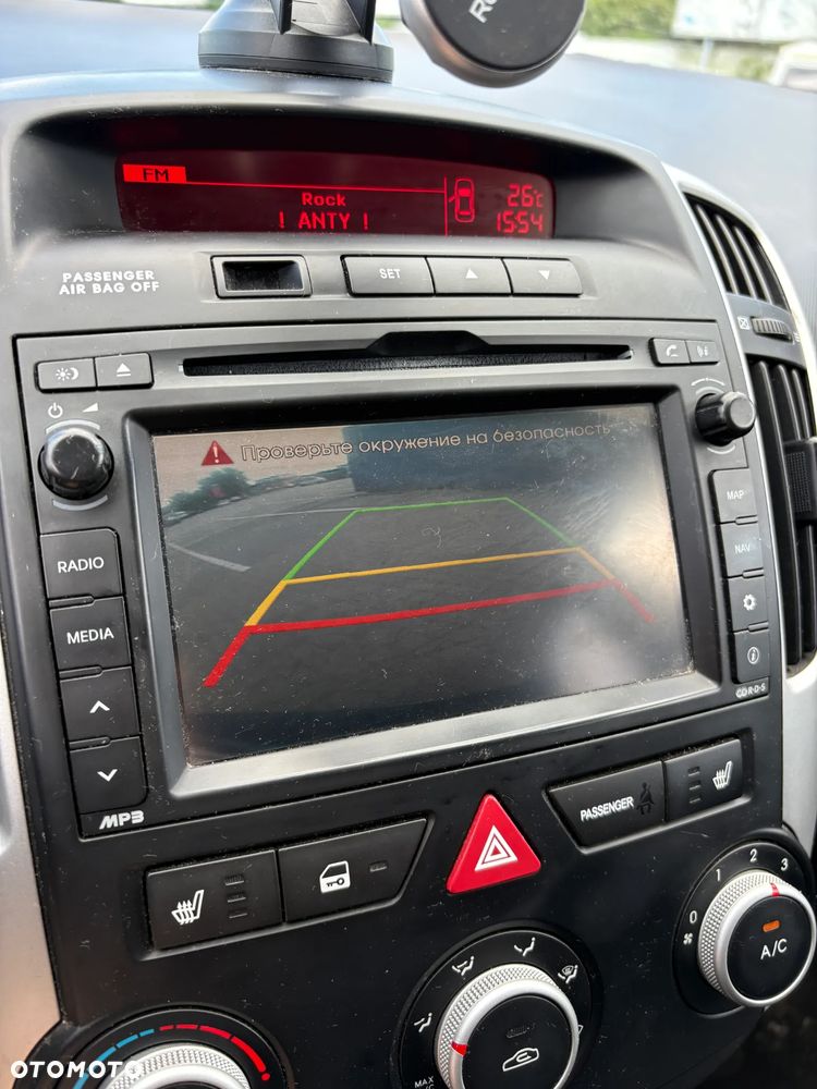 Kia Ceed - 16