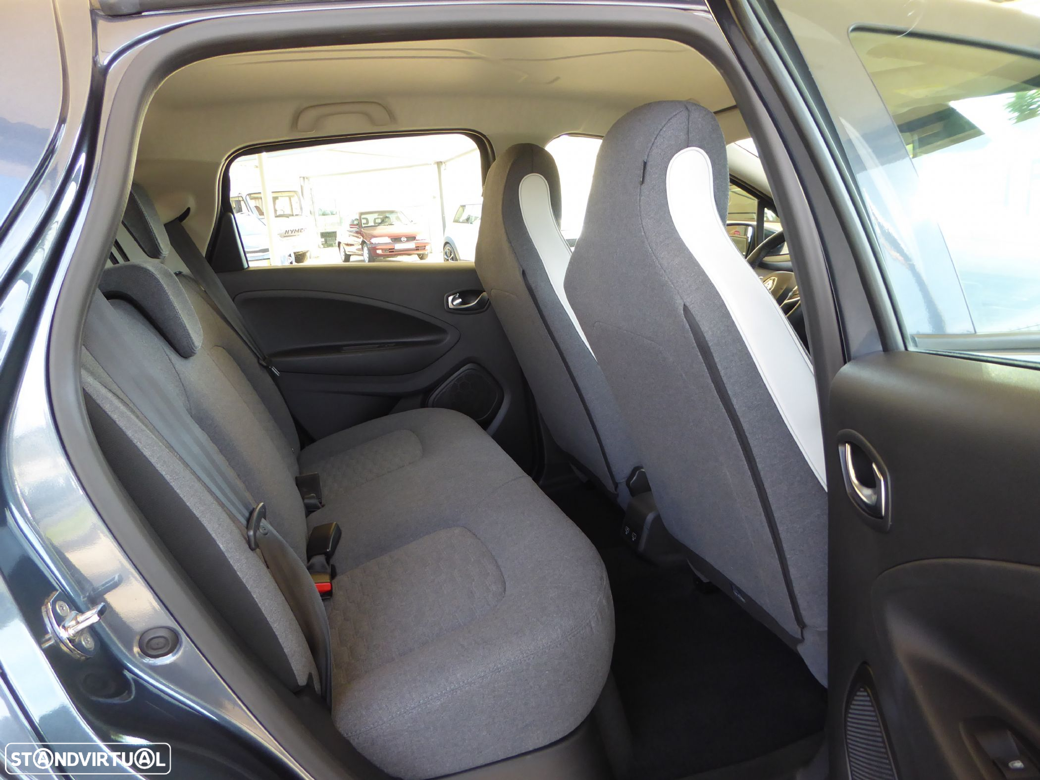 Renault Zoe - 12