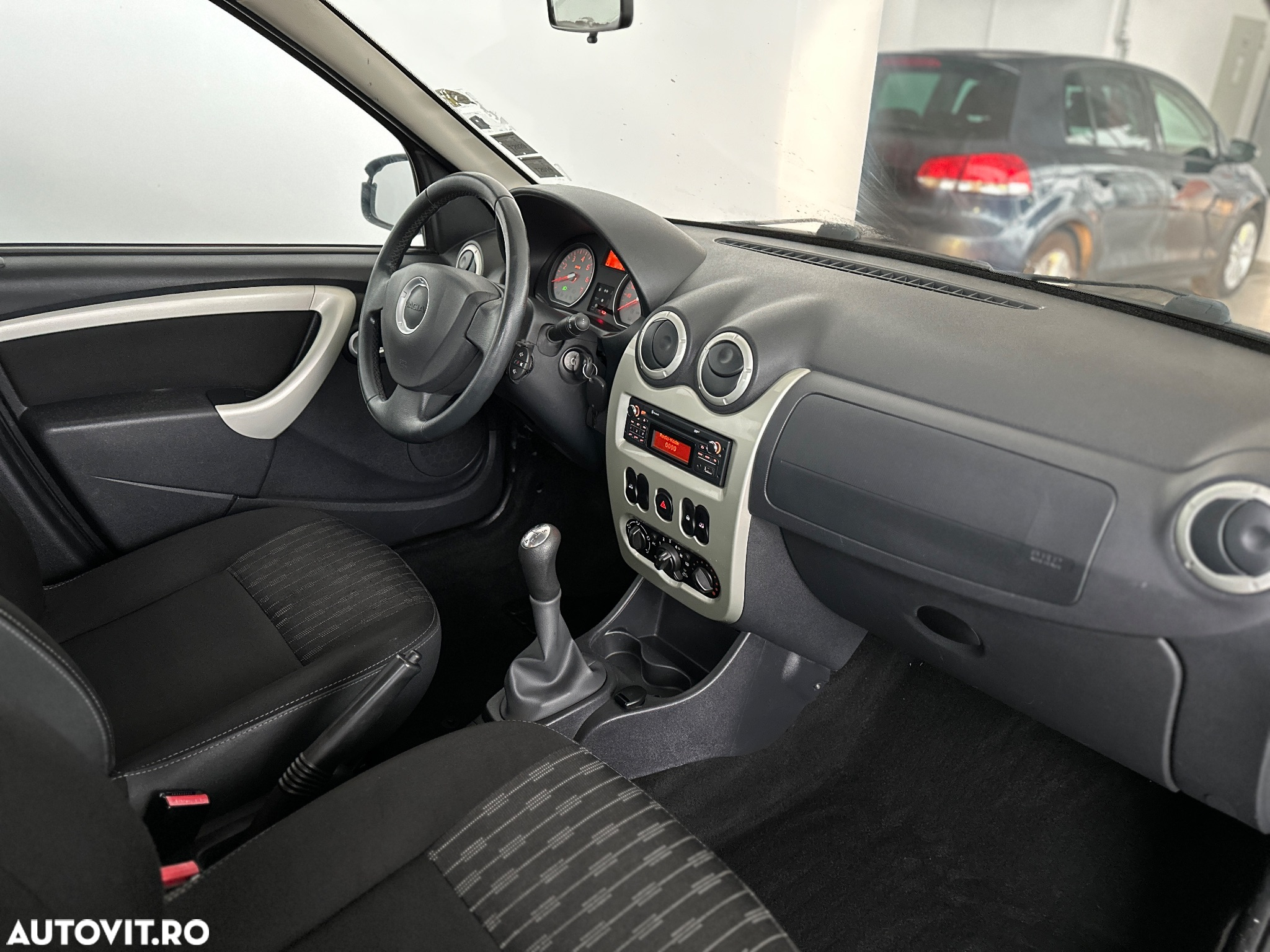 Dacia Logan Van - 12