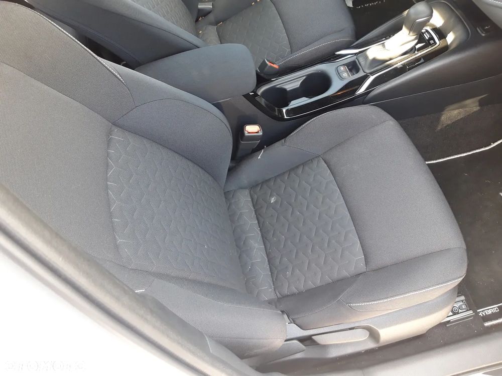 Toyota Corolla ver-1-8-hybrid-business-edition - 15