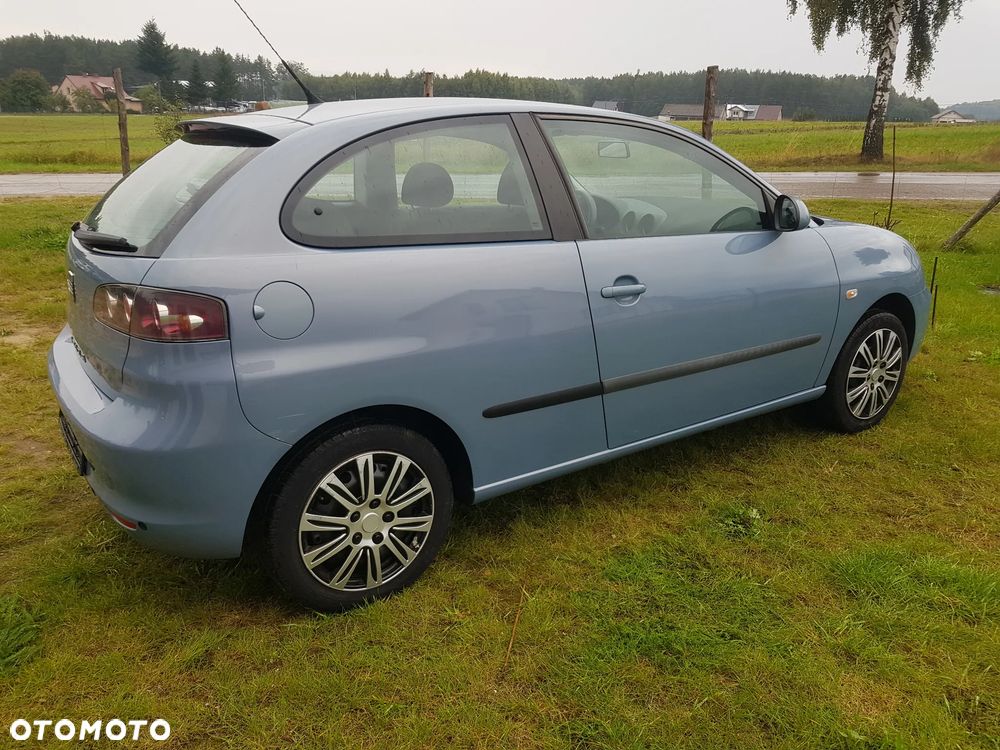 Seat Ibiza SC 1.4 16V Reference - 11