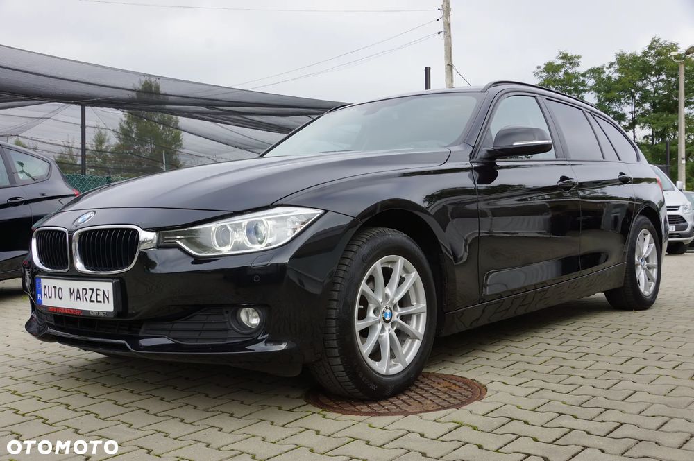 BMW Seria 3 320d Touring xDrive - 5