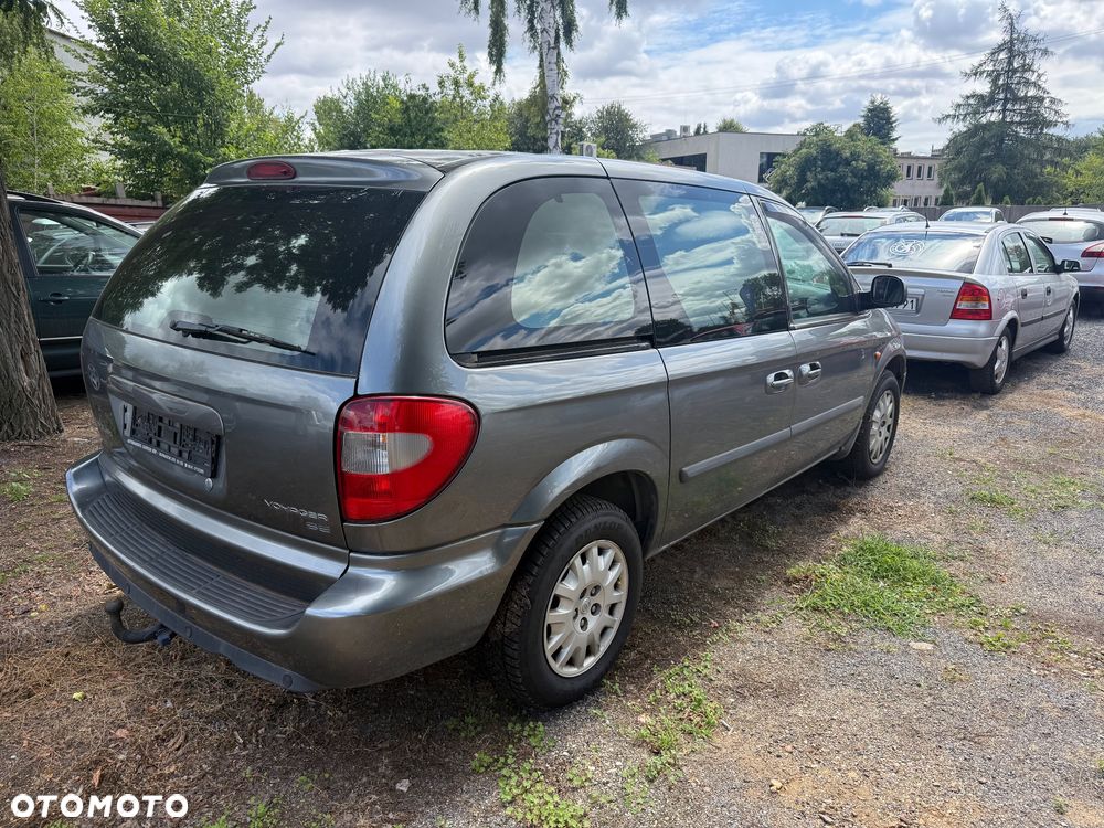 Chrysler Voyager 2.4 SE - 3
