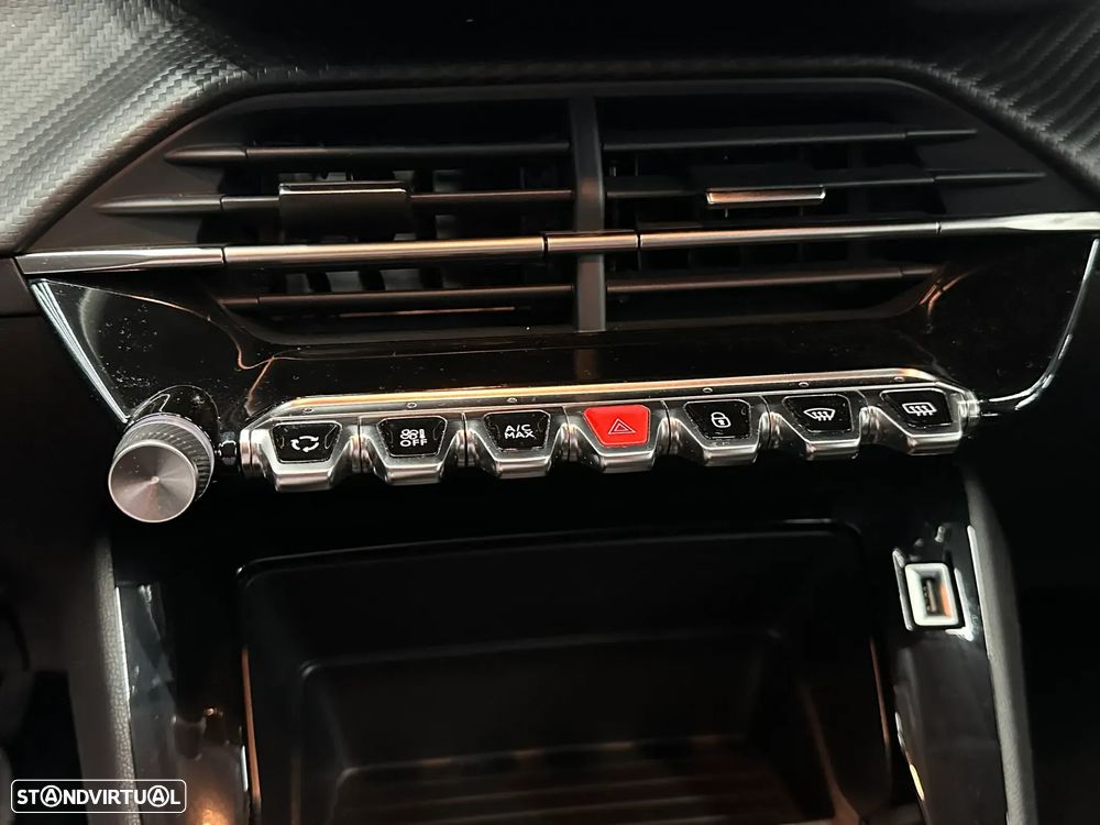 Peugeot 208 1.2 PureTech Active Pack - 19