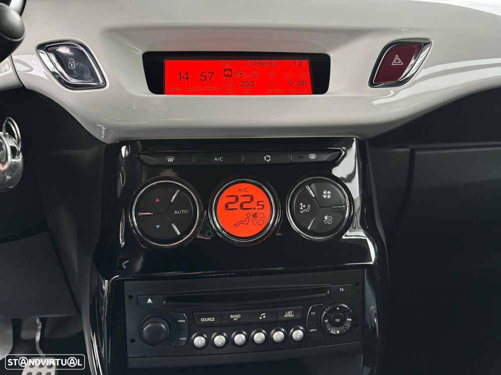 Citroën DS3 1.6 e-HDi So Chic - 10