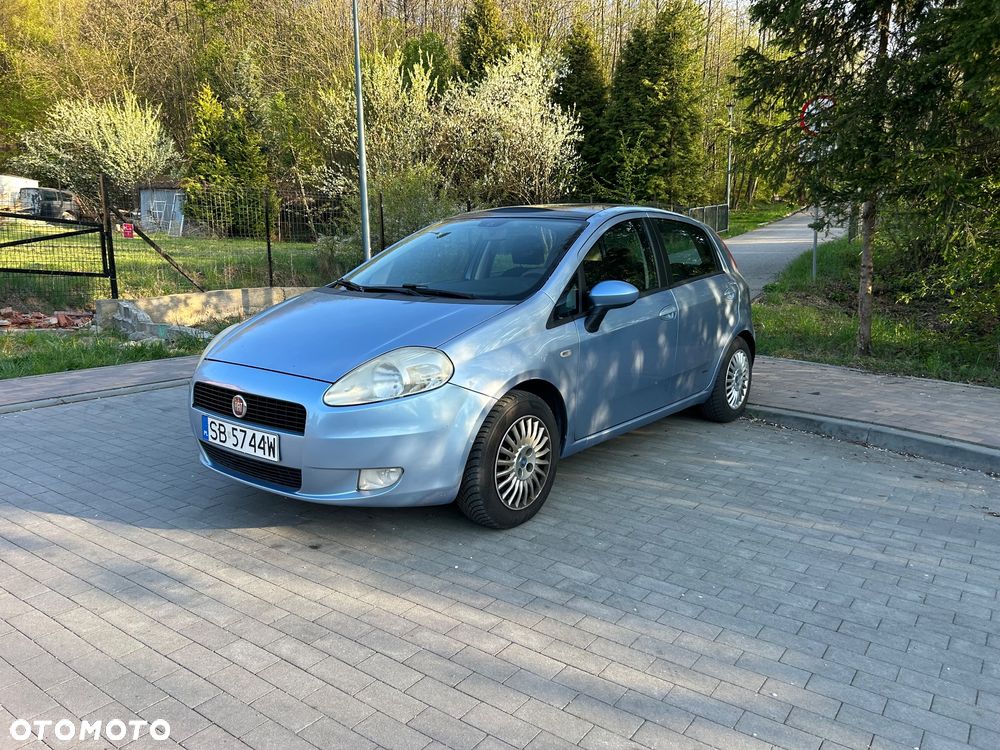 Fiat Grande Punto Actual 1.4 8V Estiva Blue&Me - 4