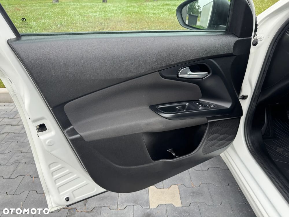 Fiat Tipo 1.4 16v Lounge EU6d - 14