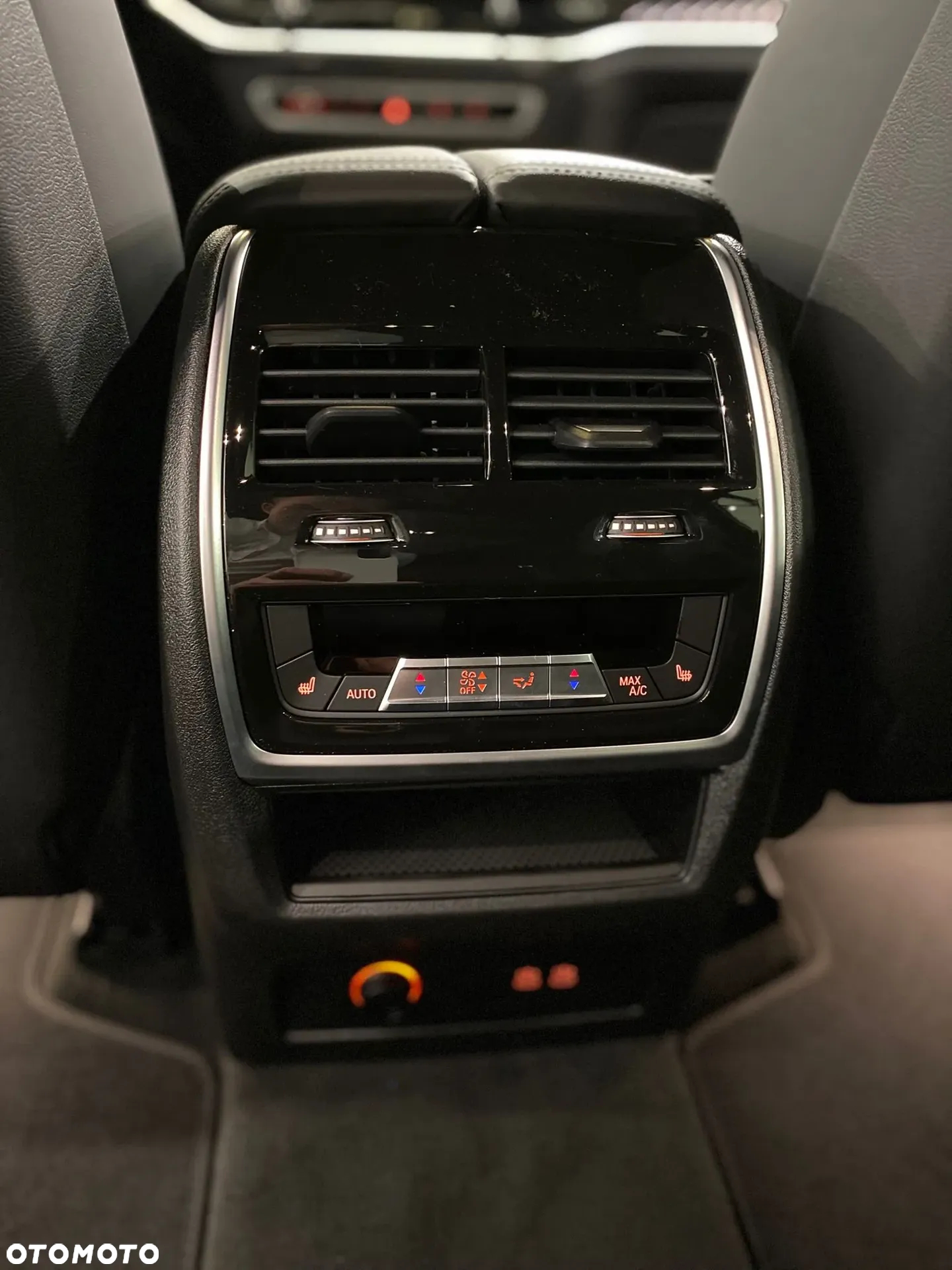 BMW X7 - 23