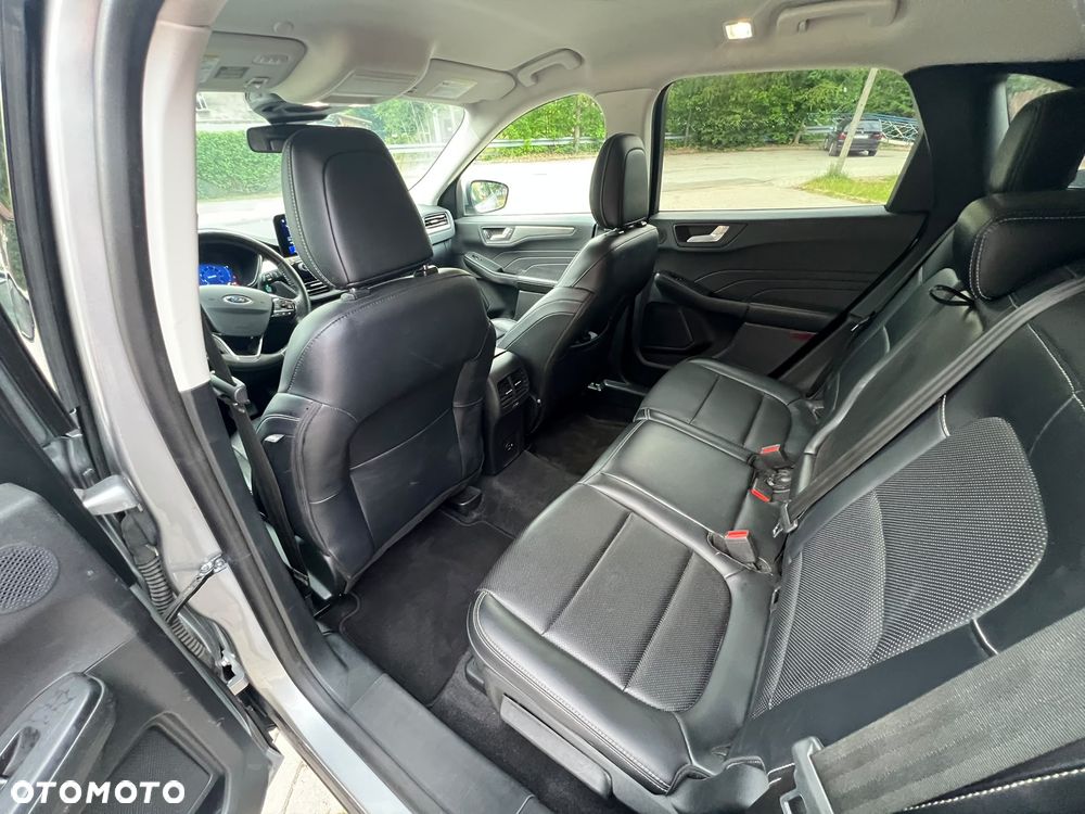 Ford Escape 2.0 EcoBoost AWD Titanium - 18