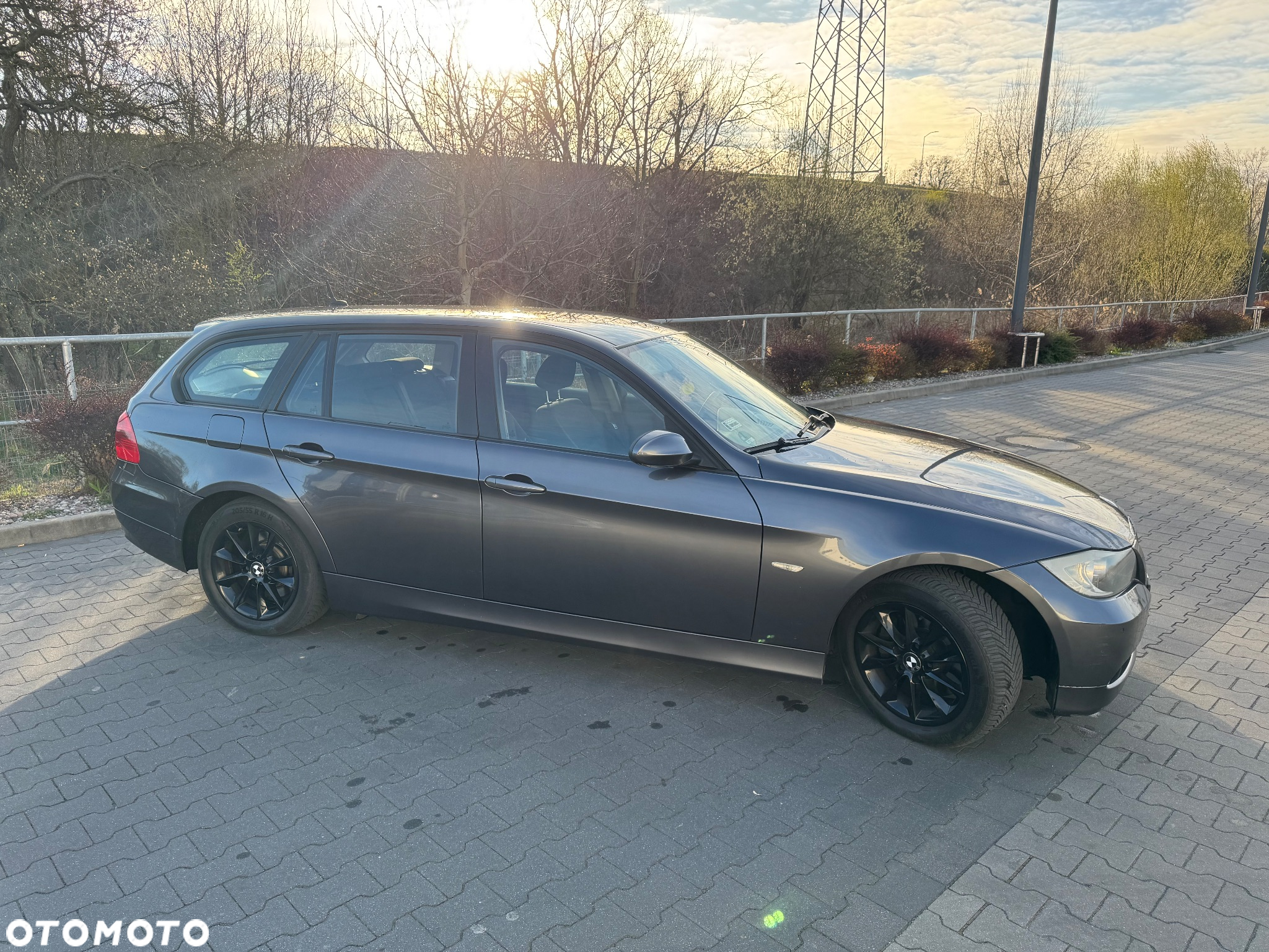 BMW Seria 3 320d DPF Touring - 4