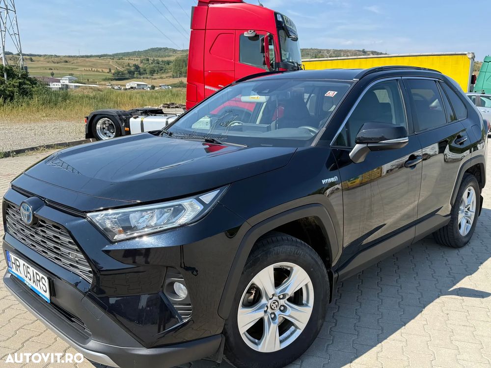Toyota RAV4 - 4