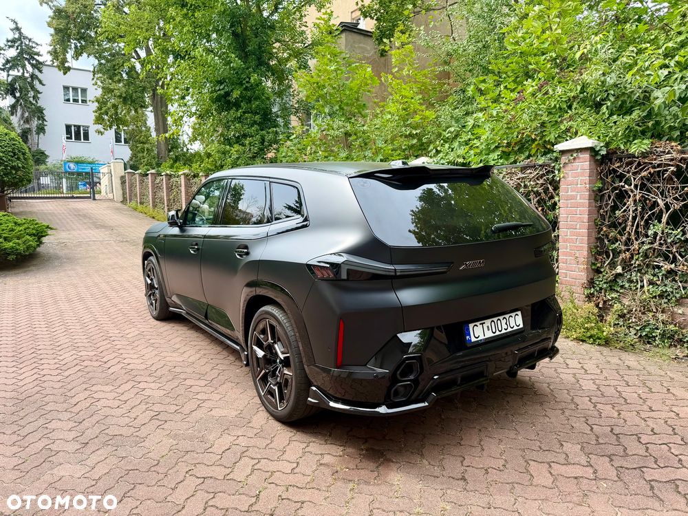 BMW XM - 5